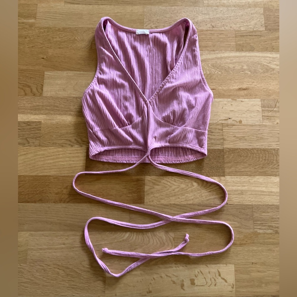Le Lis Pink Crop Wrap Top - Size Medium *Brand New*
